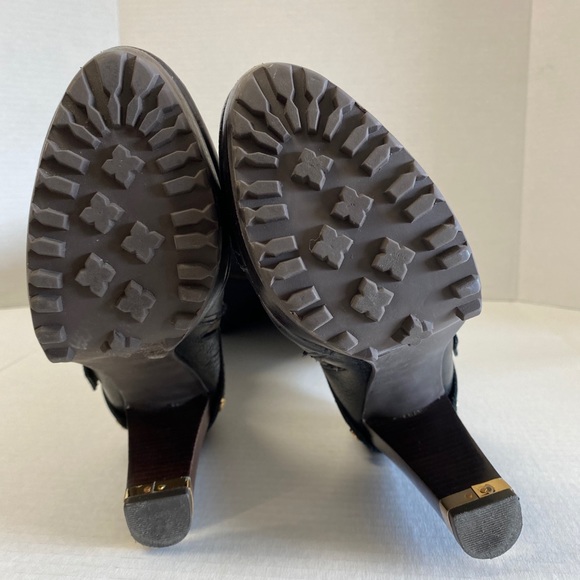 Tory Burch 
FINAL PRICE!!Beautiful Authentic Rare Tory Burch Riding Boots - Picture 14 of 14